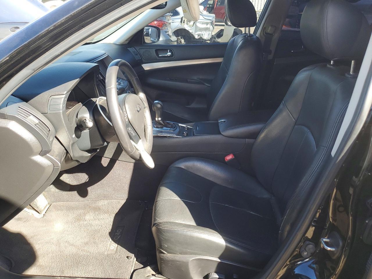 2015 Infiniti Q40 Base - Image 7