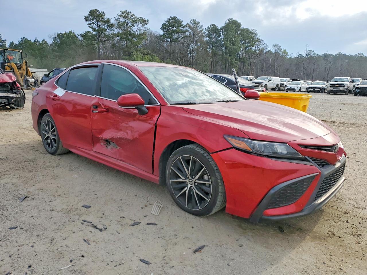 2022 Toyota Camry Se - Image 4