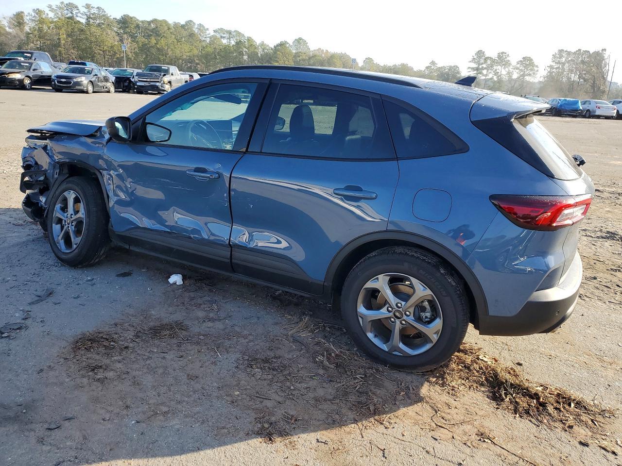 2025 Ford Escape St Line - Image 2