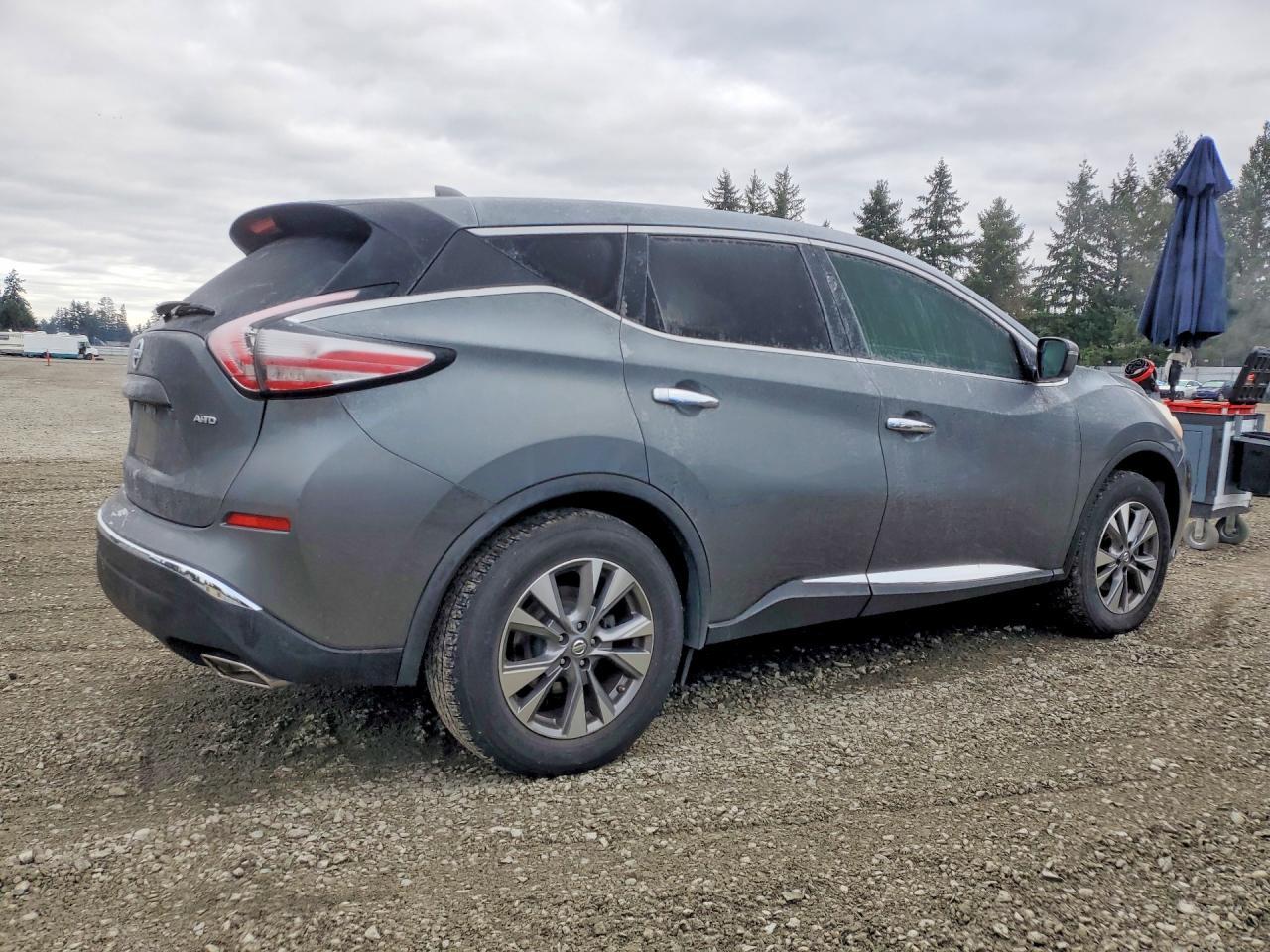 2016 Nissan Murano S - Image 3