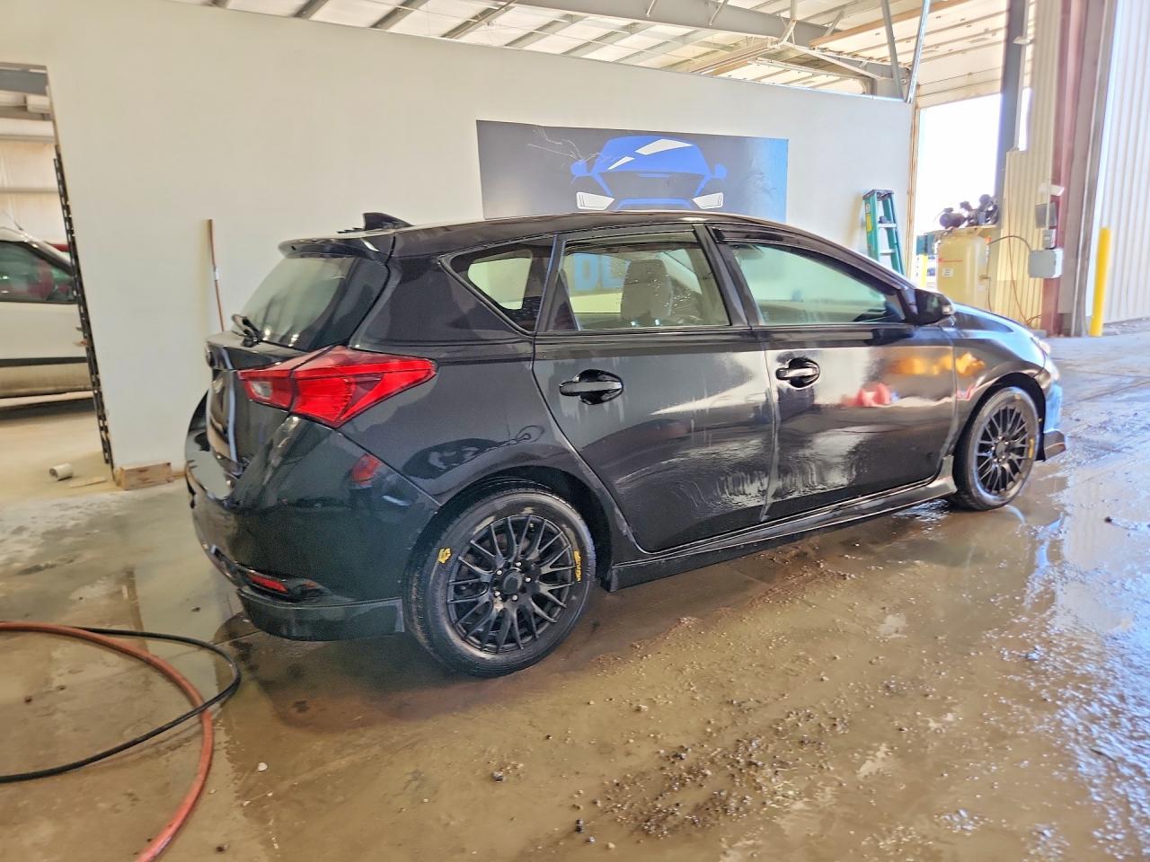 2017 Toyota Corolla Im Base - Фото 3