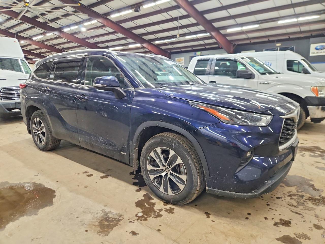 2022 Toyota Highlander Hybrid Xle - Фото 4
