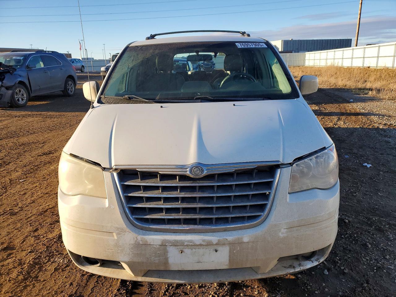 2009 Chrysler Town & Country Touring - Фото 5