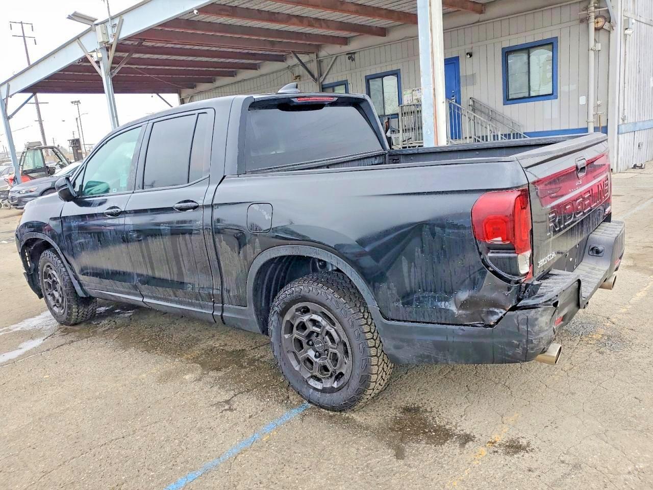 2025 Honda Ridgeline Sport - Фото 2