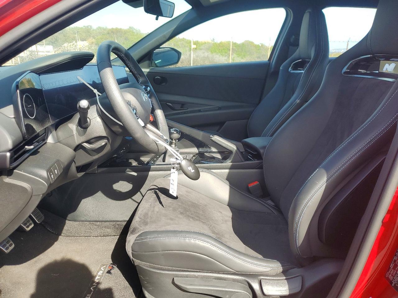 2025 Hyundai Elantra N - Image 7