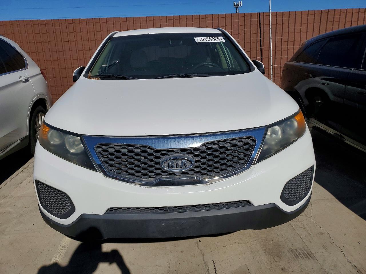 2011 Kia Sorento Base - Фото 5