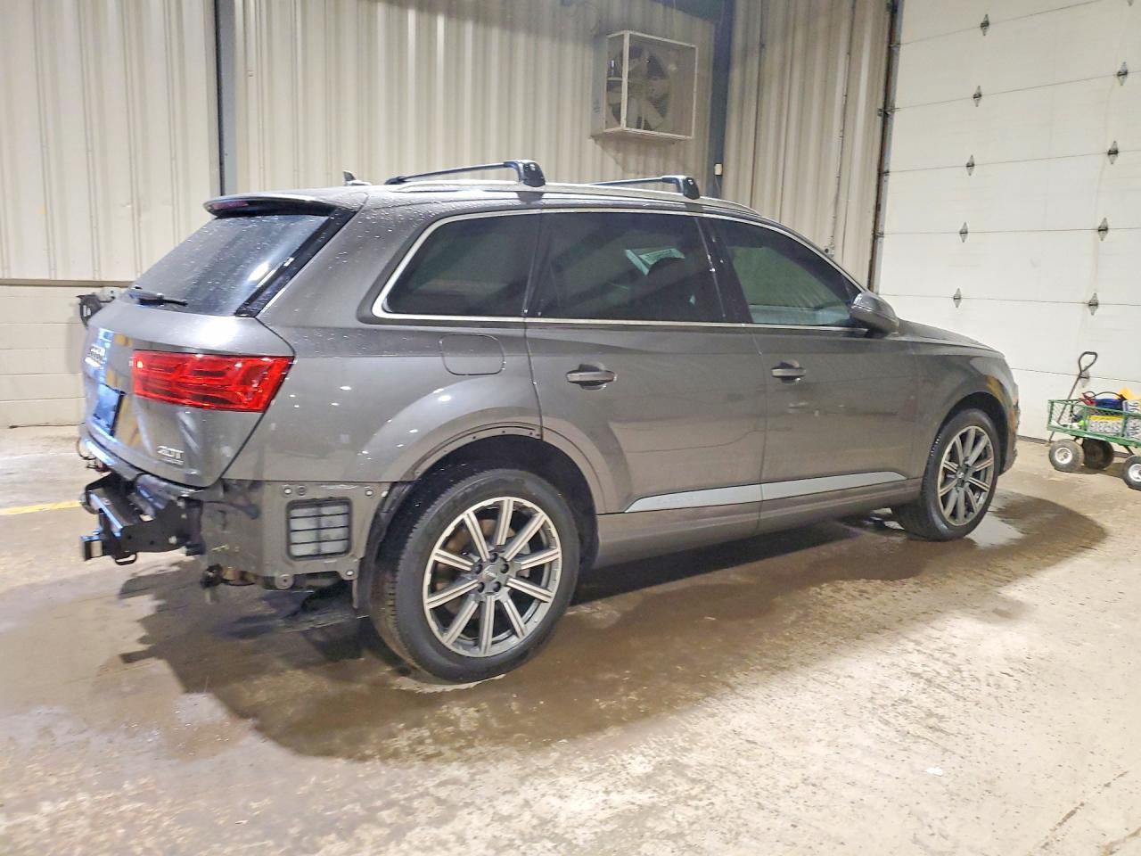 2018 Audi Q7 Premium Plus - Image 3