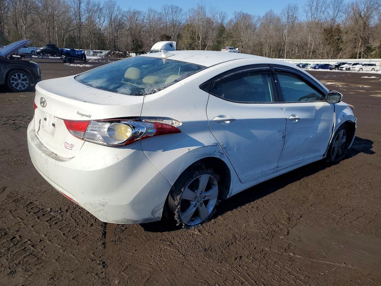 2013 Hyundai Elantra Gls - Фото 3