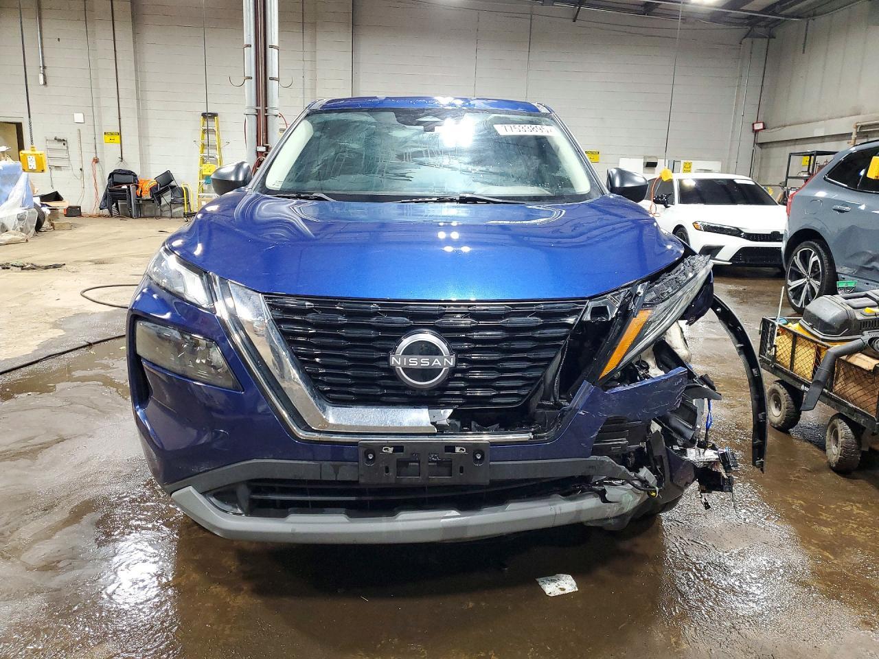 2023 Nissan Rogue S - Image 5