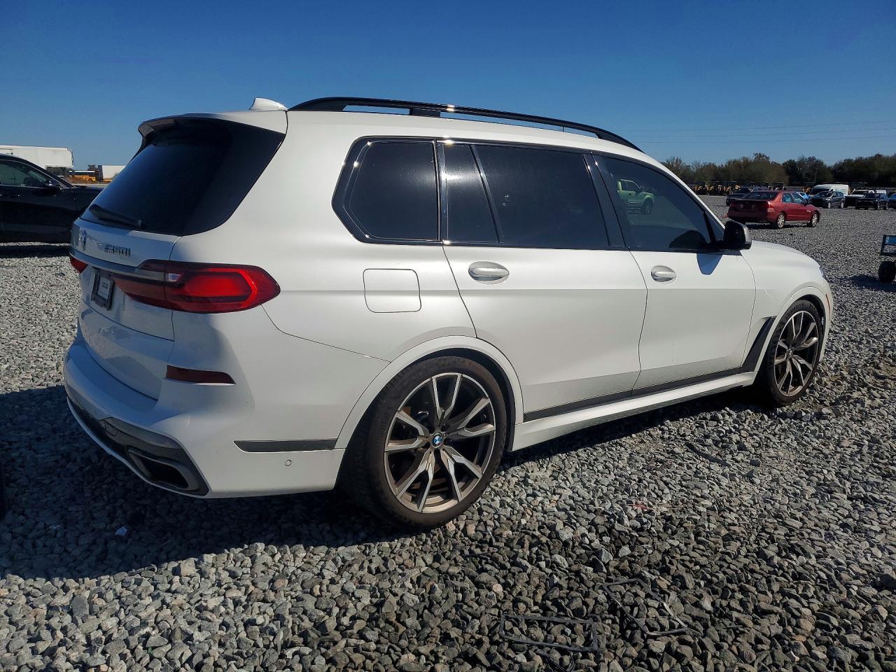 2022 BMW X7 M50I - Фото 3