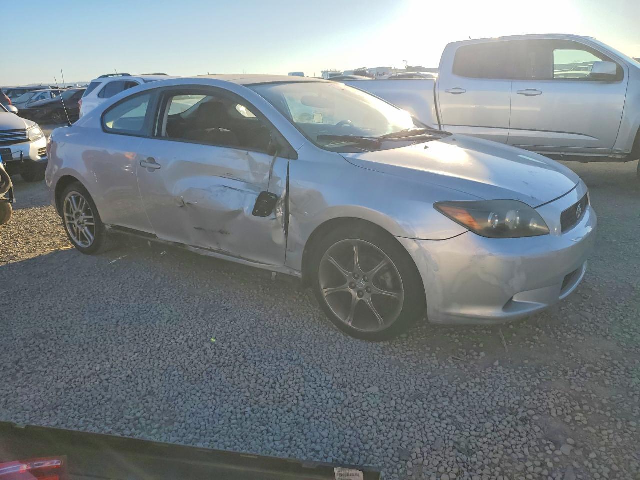 2010 Scion Tc Base - Фото 4