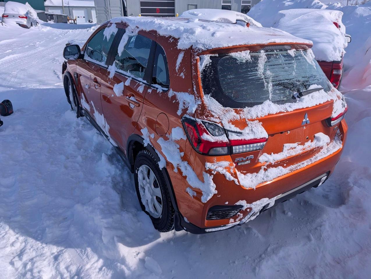 2024 Mitsubishi Rvr Es - Фото 2