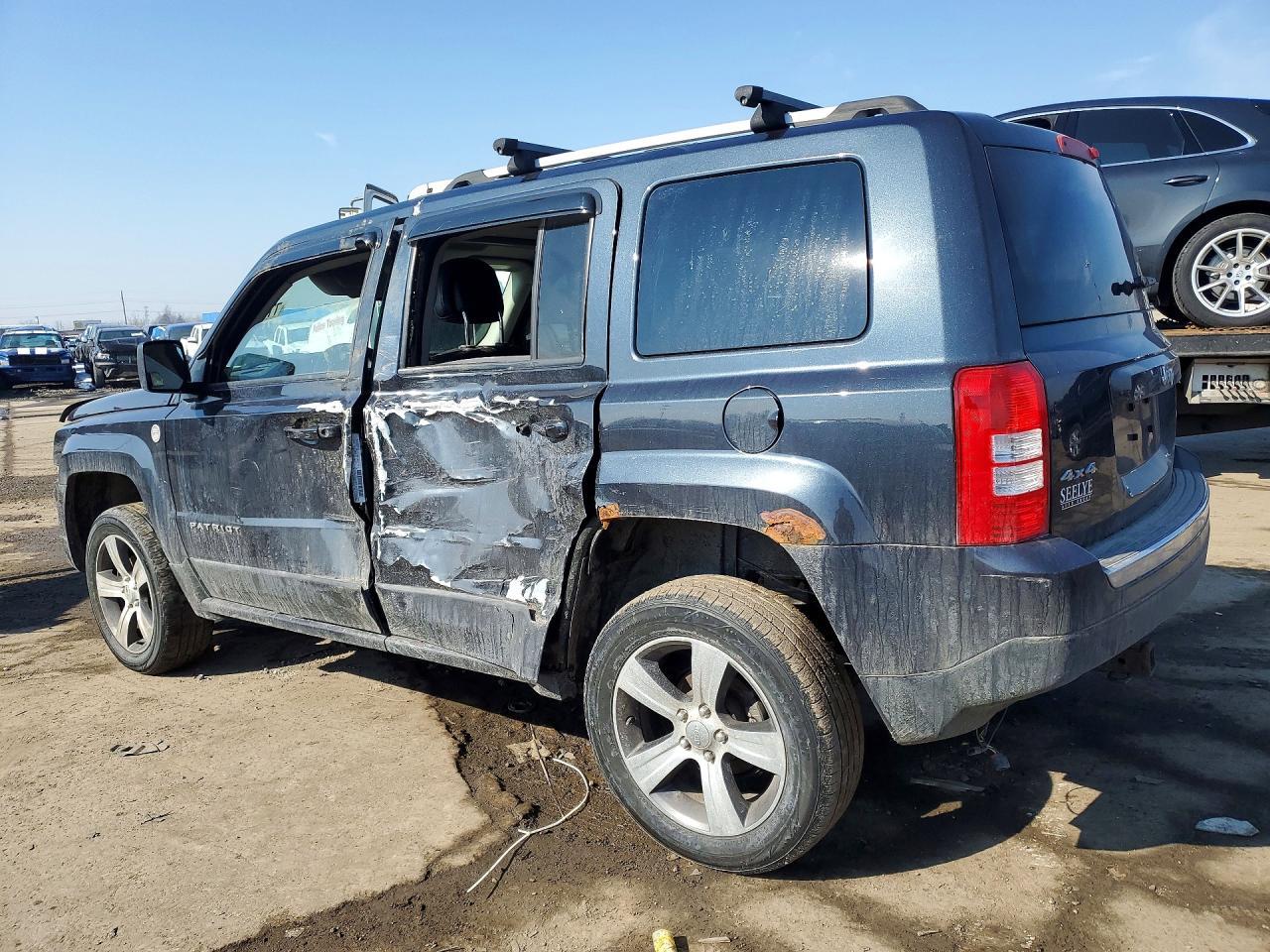 2016 Jeep Patriot Latitude - Фото 2