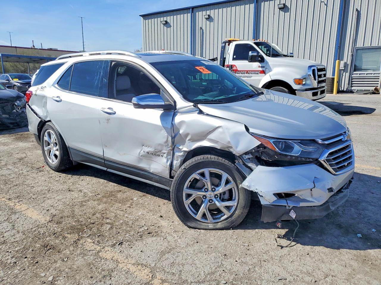 2020 Chevrolet Equinox Premier - Image 4