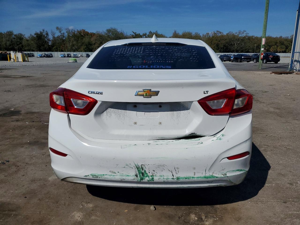 2018 Chevrolet Cruze Lt - Image 6