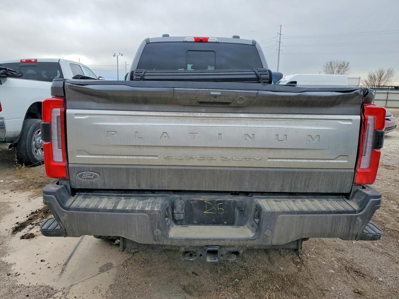 2026 Ford F350 Super Duty - Фото 6