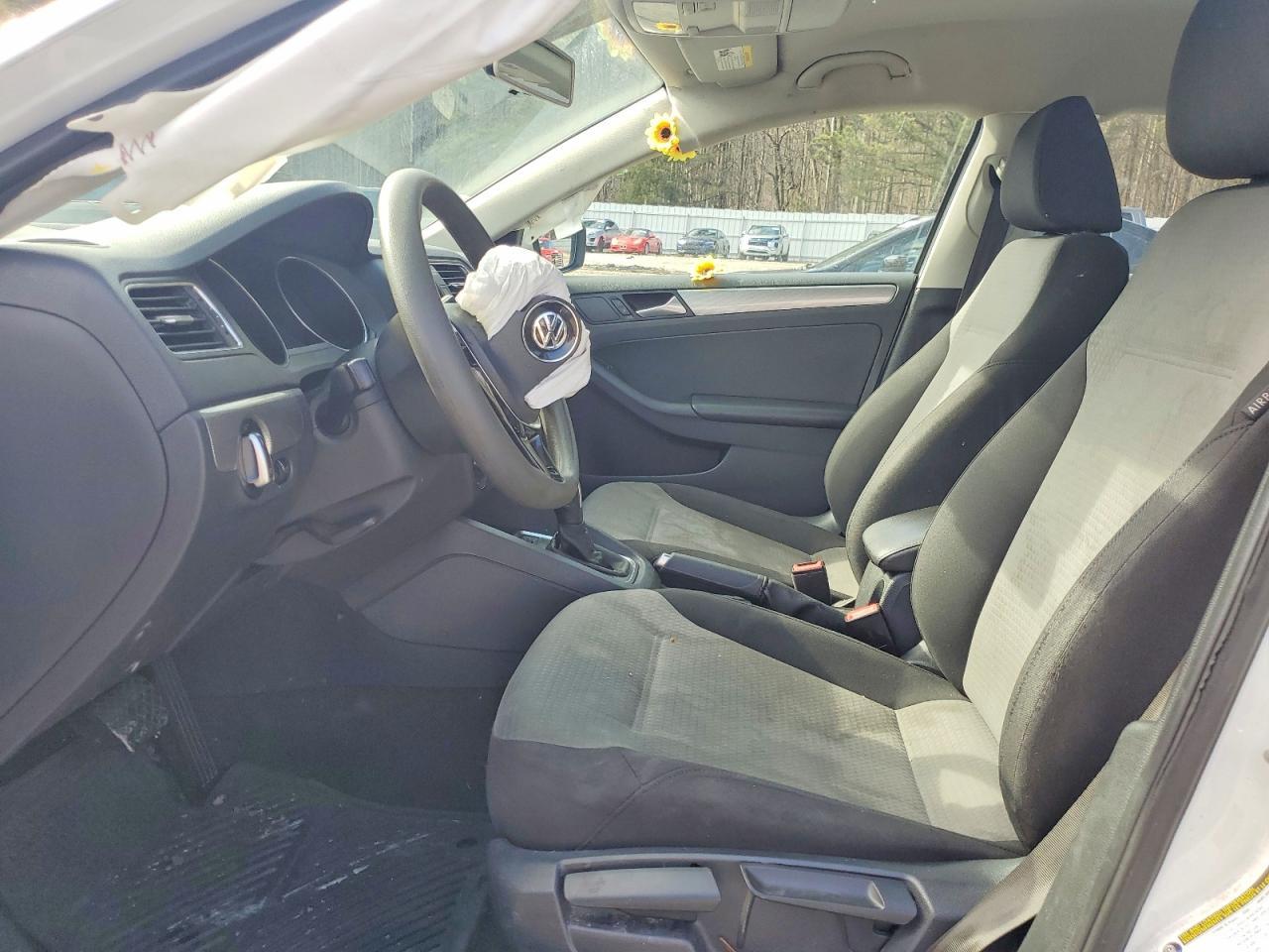 2017 Volkswagen Jetta S - Фото 7