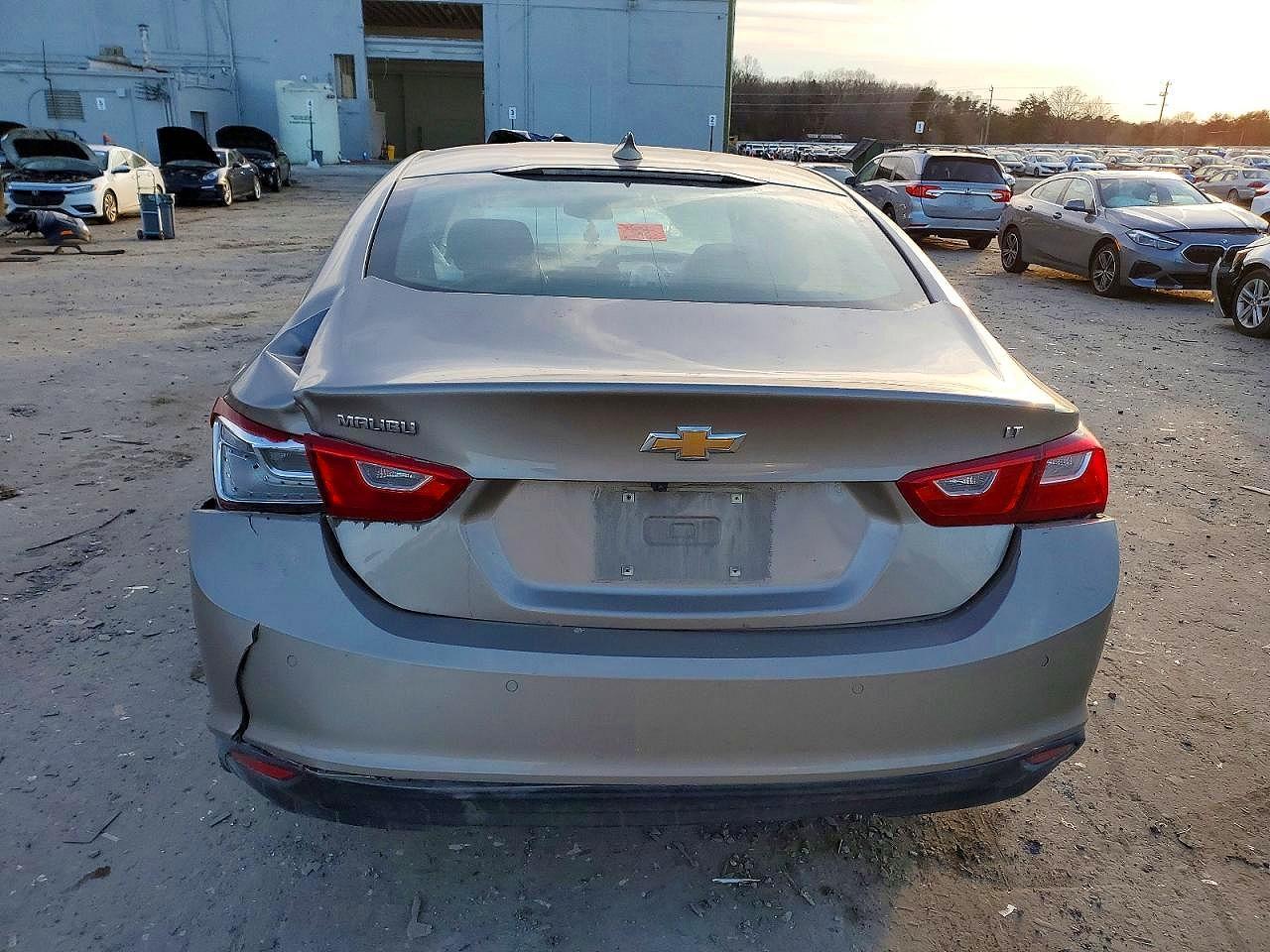2023 Chevrolet Malibu Lt - Фото 6