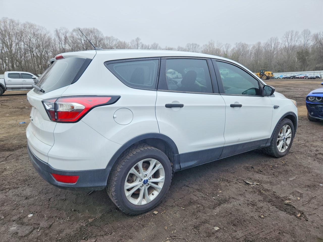 2018 Ford Escape S - Фото 3