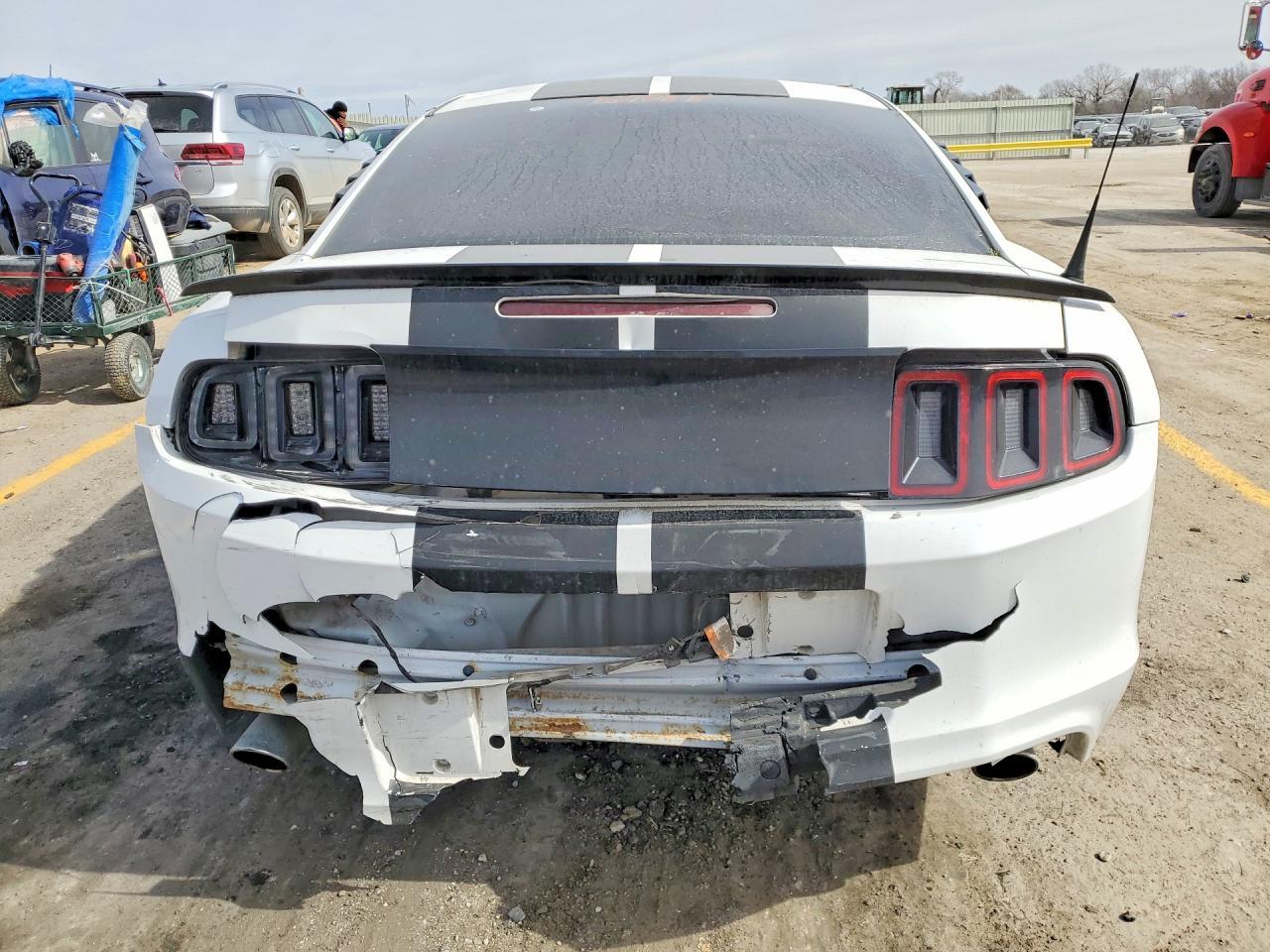 2014 Ford Mustang - Фото 6