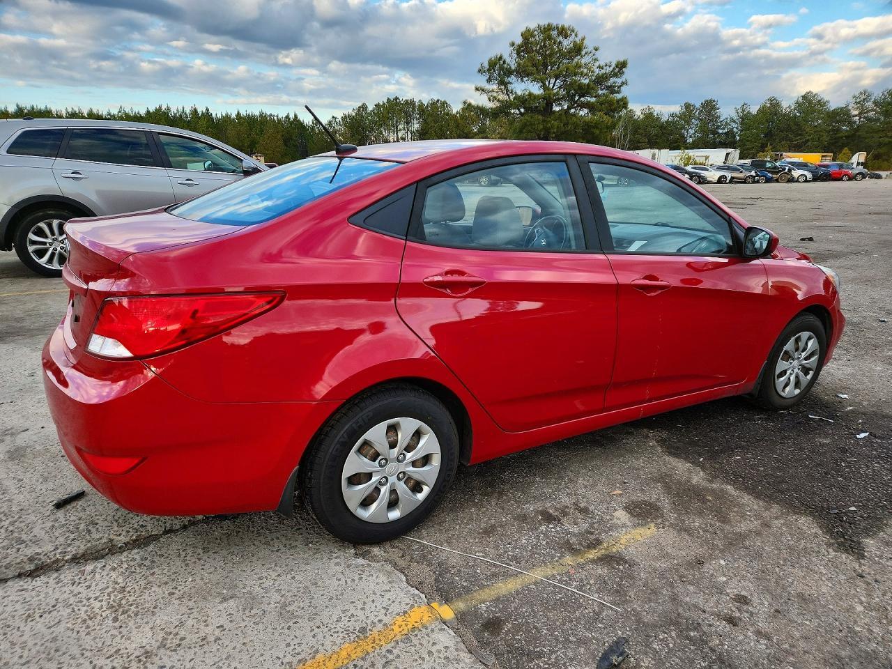 2016 Hyundai Accent Se - Фото 3