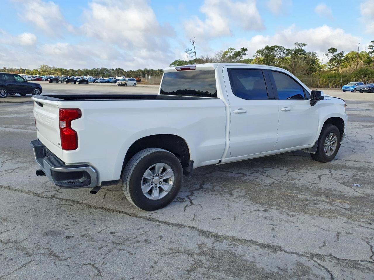 2023 Chevrolet Silverado K1500 Lt - Фото 3