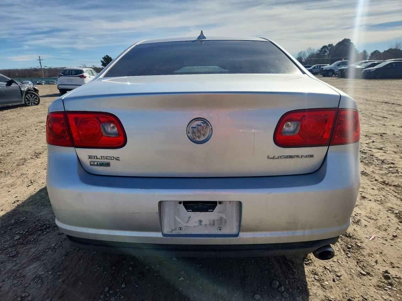 2011 Buick Lucerne Cx - Image 6