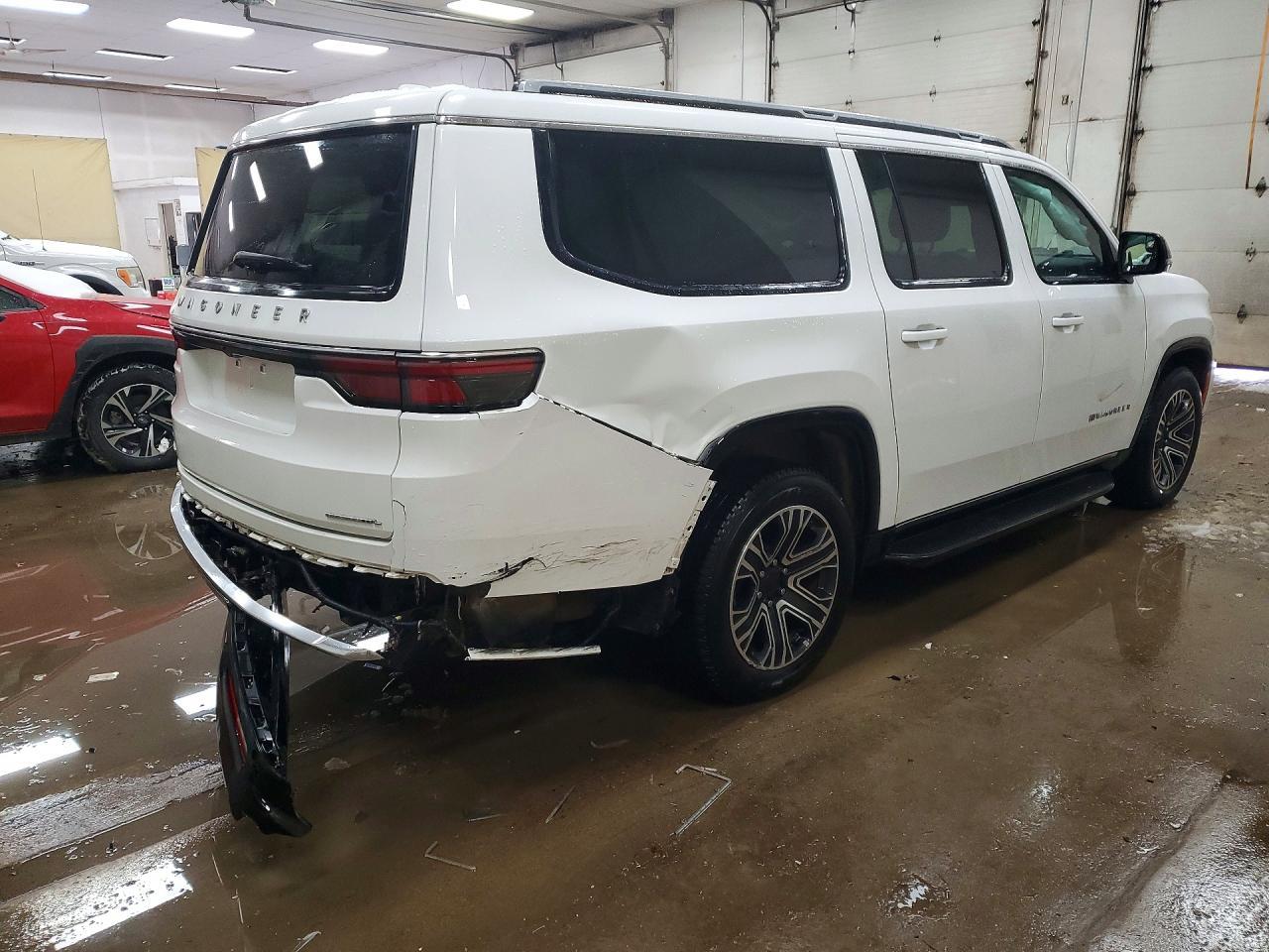 2023 Jeep Wagoneer L Series Ii - Фото 3