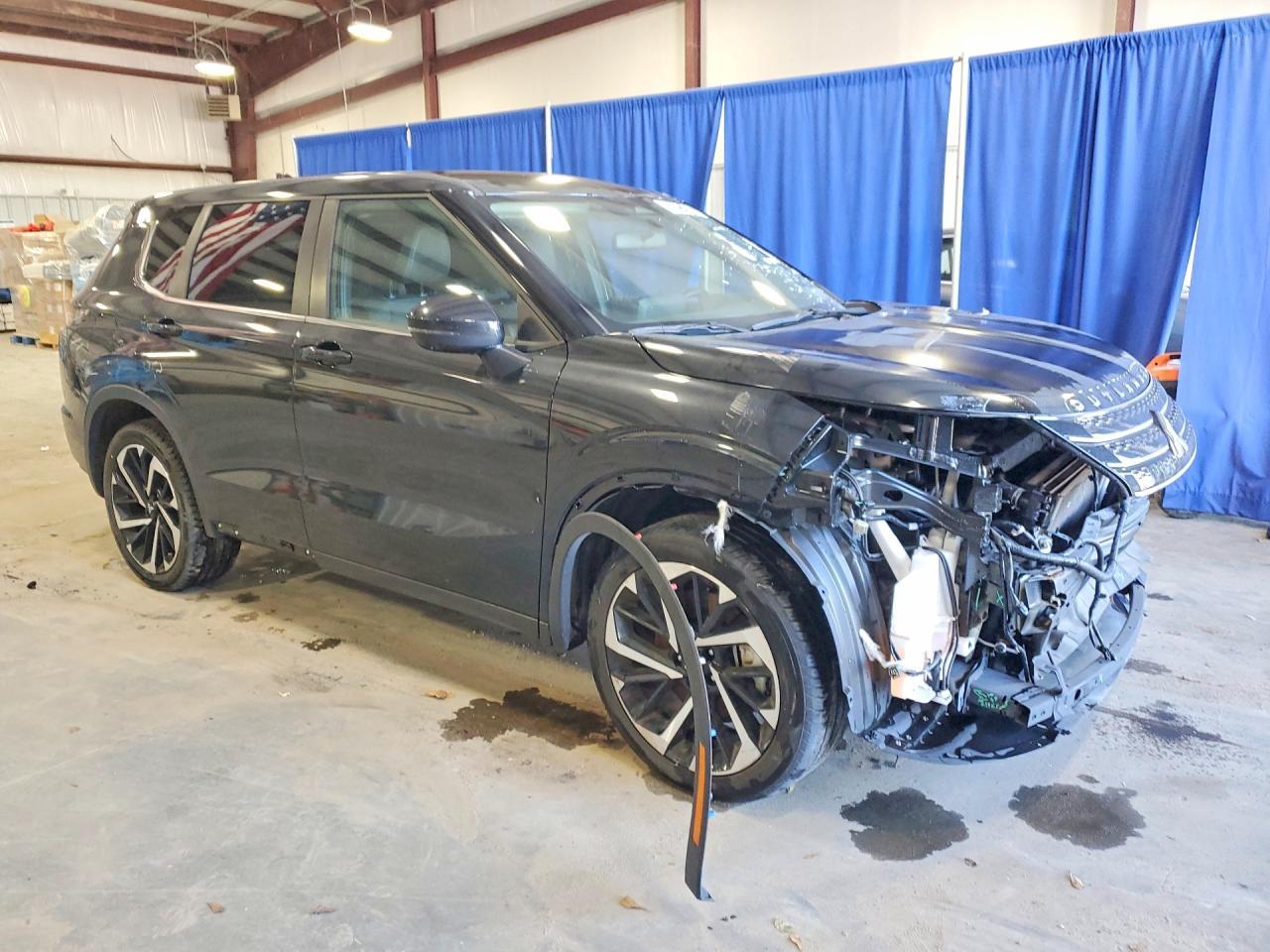 2023 Mitsubishi Outlander Se - Image 4