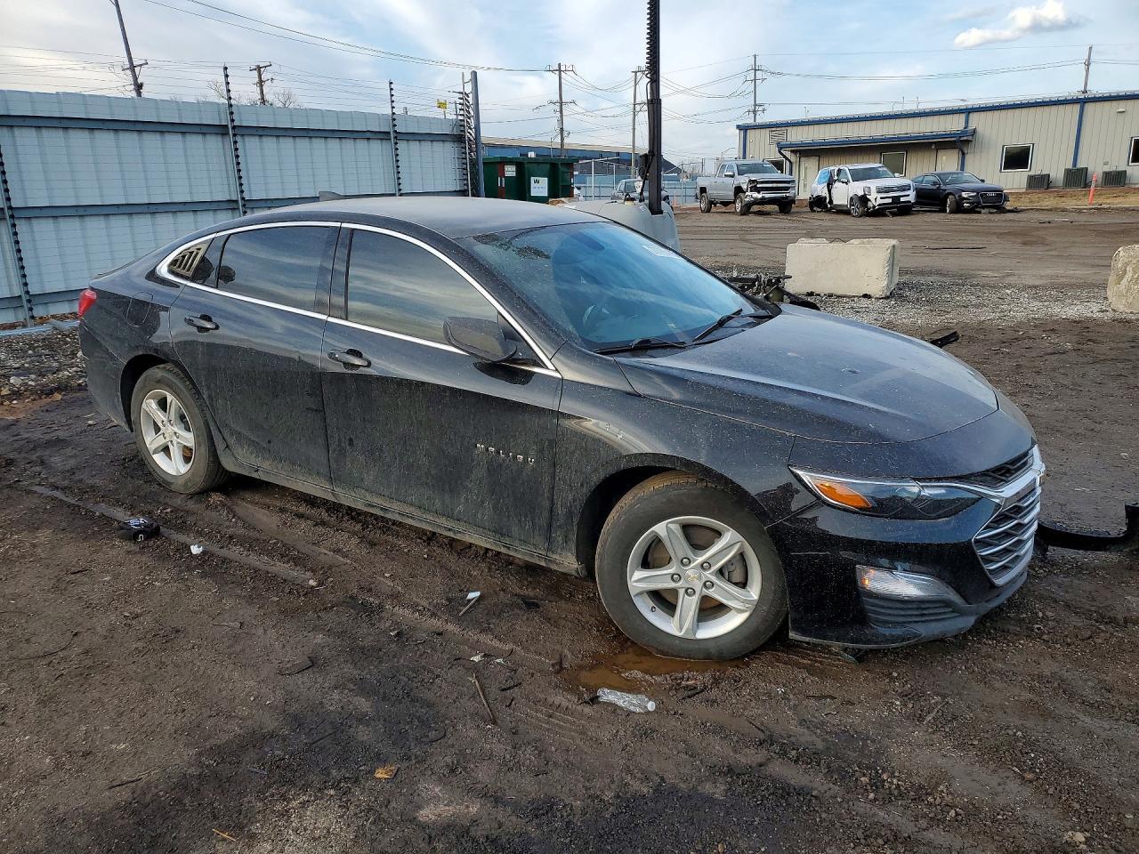 2020 Chevrolet Malibu Ls - Фото 4