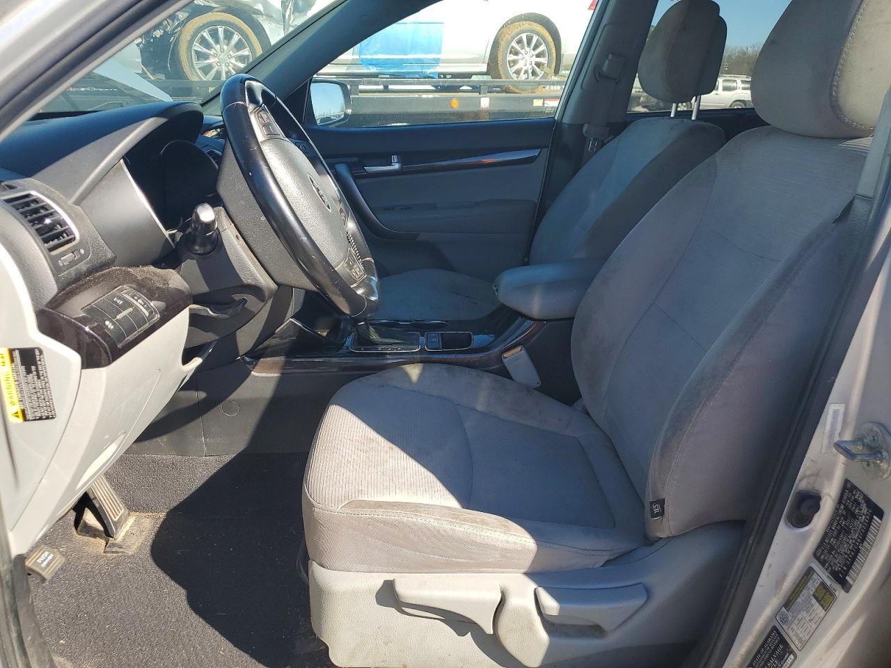 2015 Kia Sorento Lx - Image 7