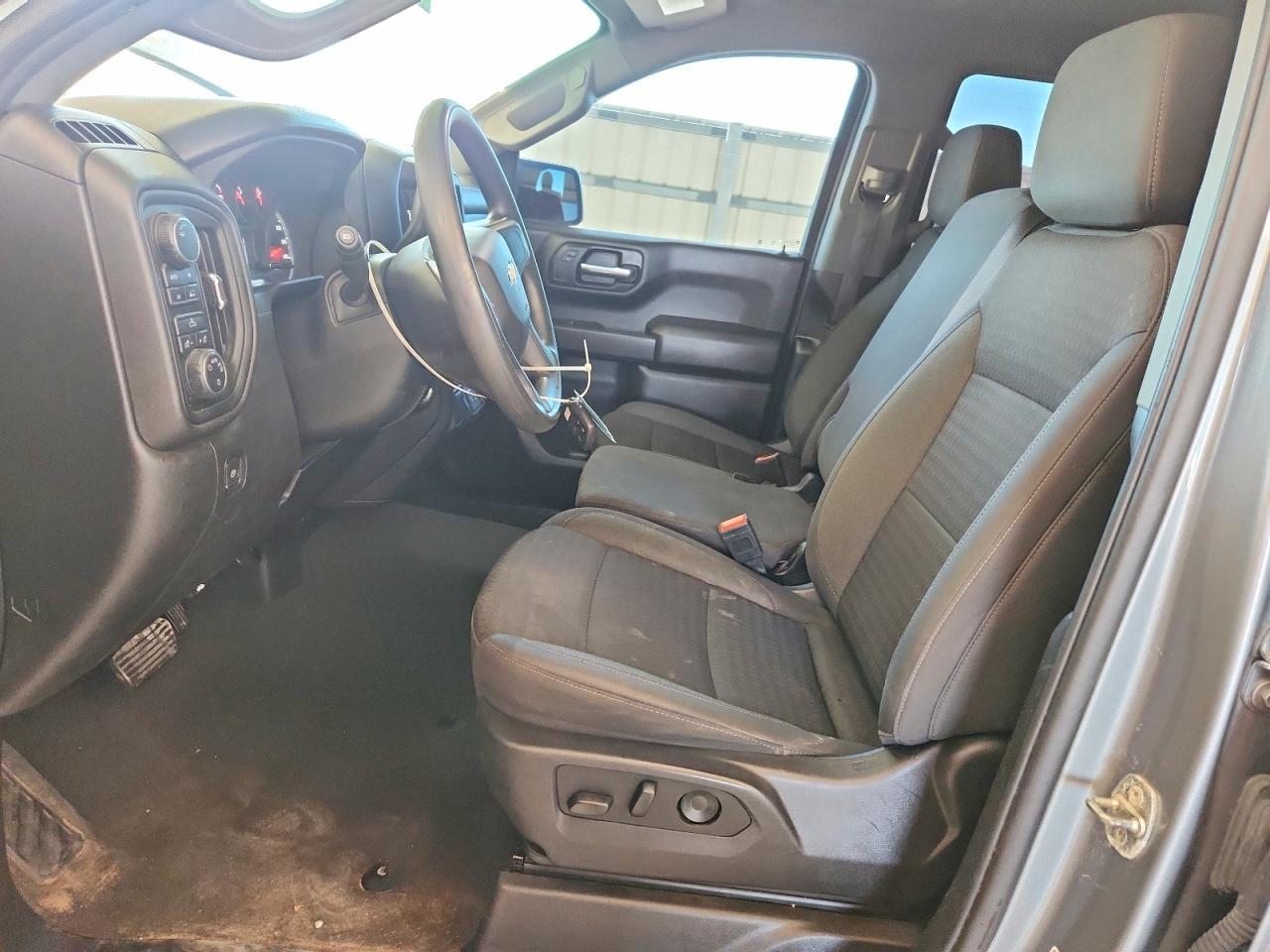 2024 Chevrolet Silverado K1500 Custom - Фото 7