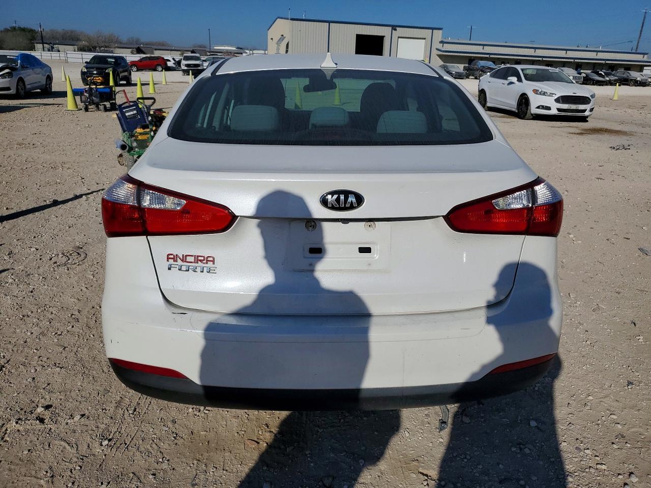 2016 Kia Forte Lx - Image 6