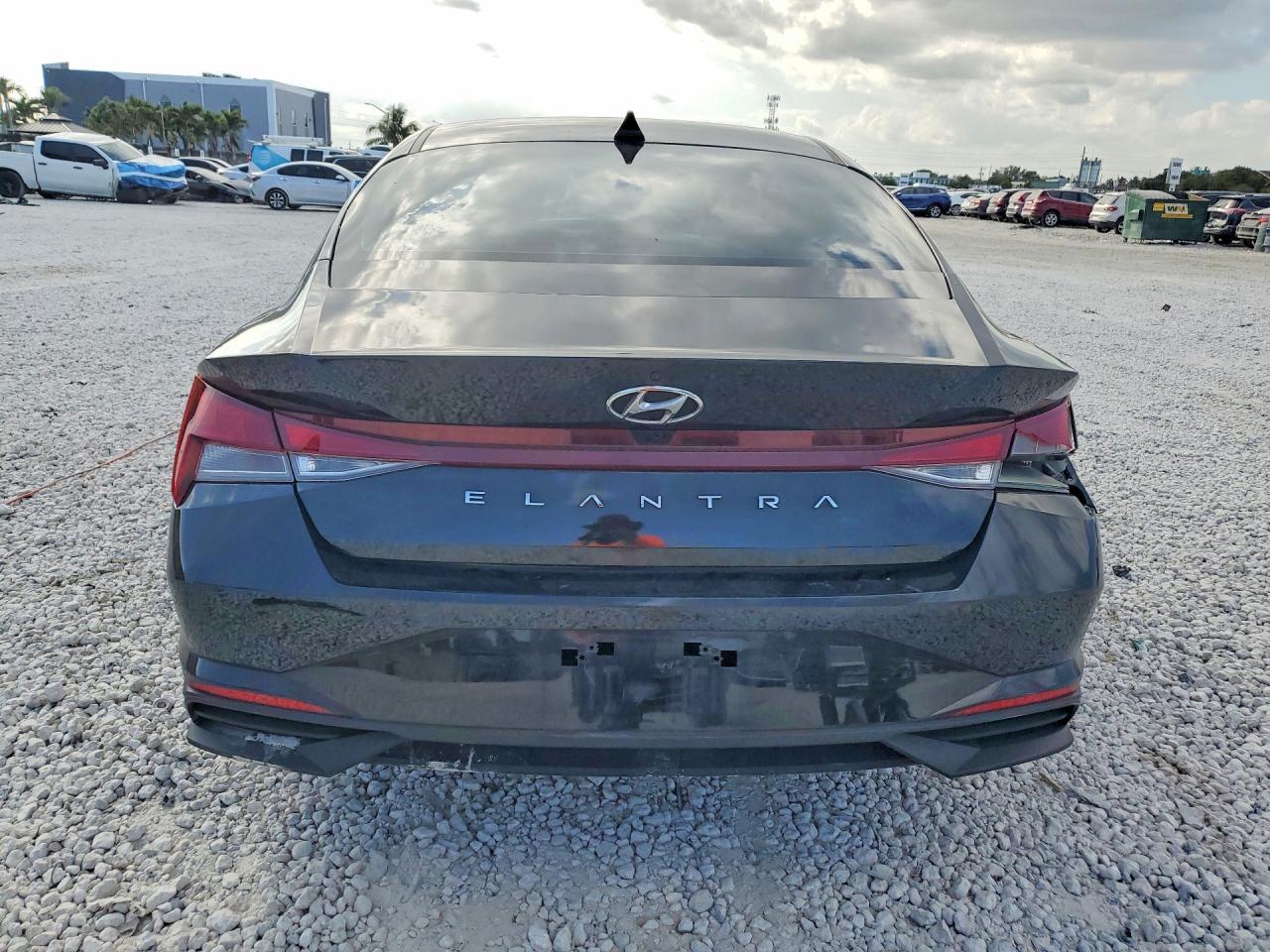 2023 Hyundai Elantra Sel - Фото 6