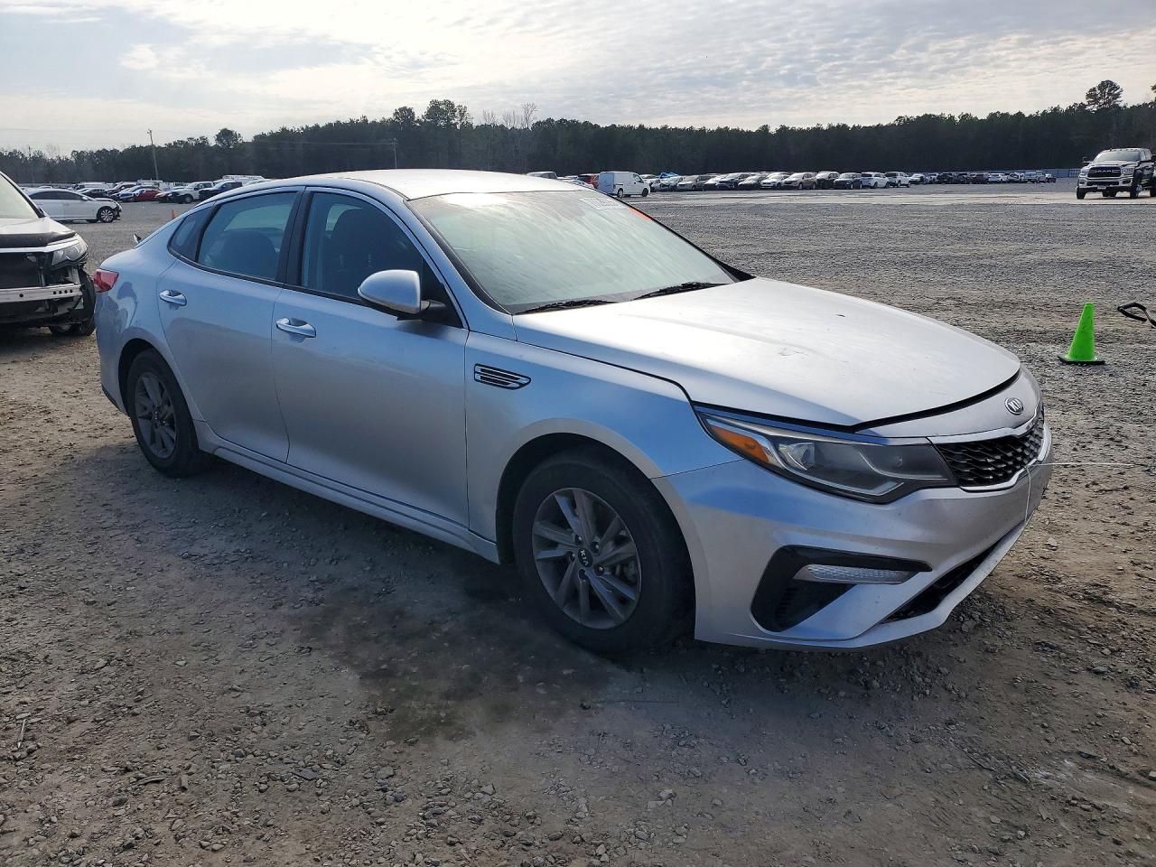 2020 Kia Optima Lx - Фото 4