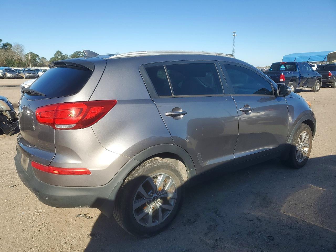 2014 Kia Sportage Base - Image 3