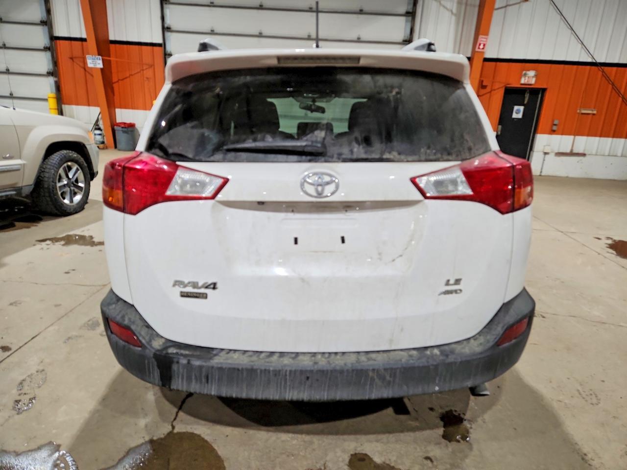 2015 Toyota Rav4 Le - Image 6
