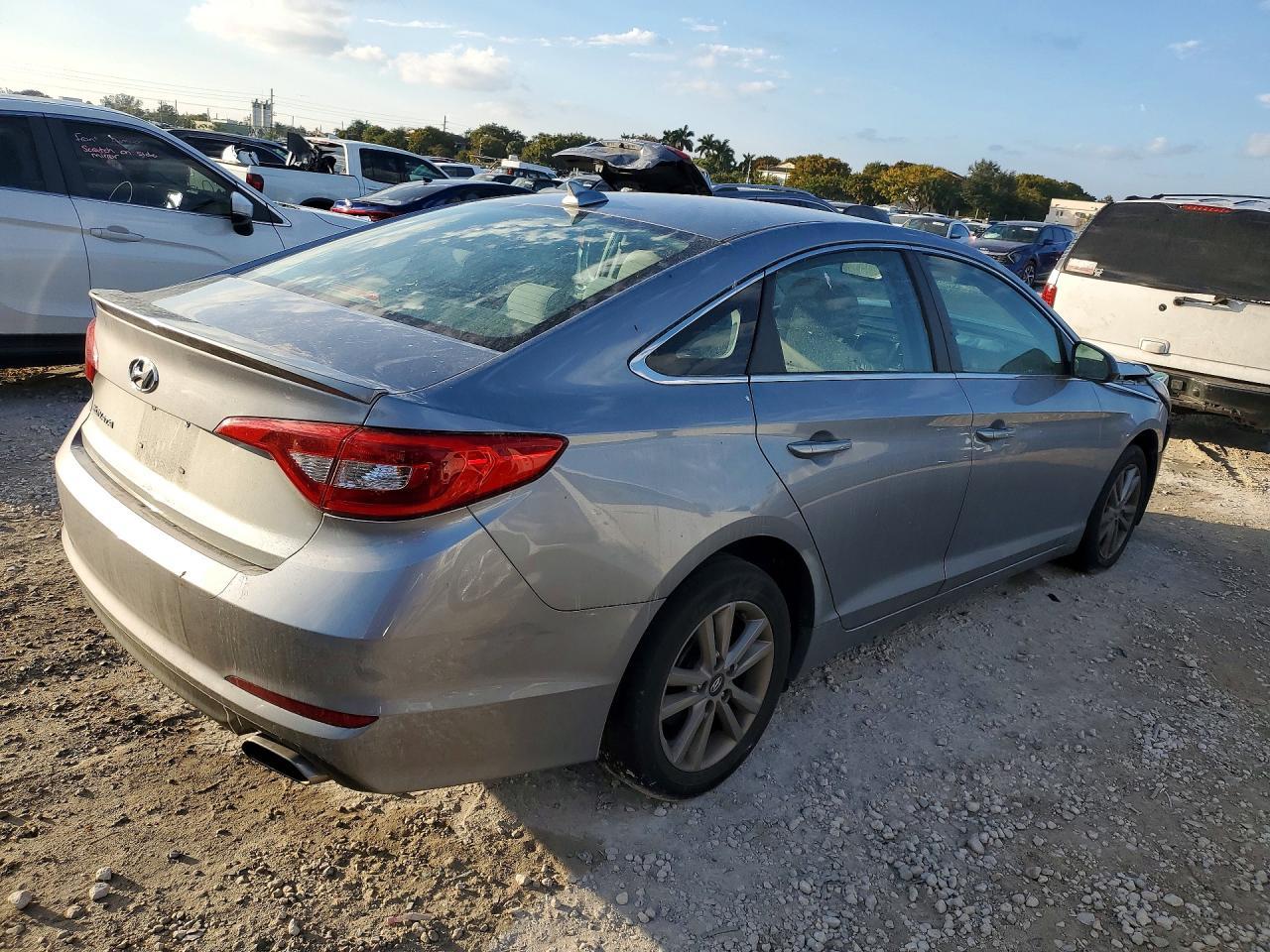 2016 Hyundai Sonata Se - Фото 3