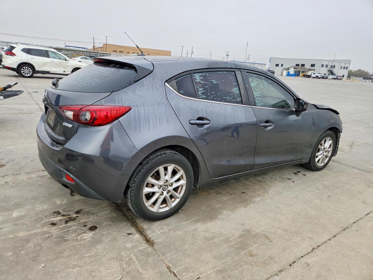 2016 Mazda 3 Sport - Image 3