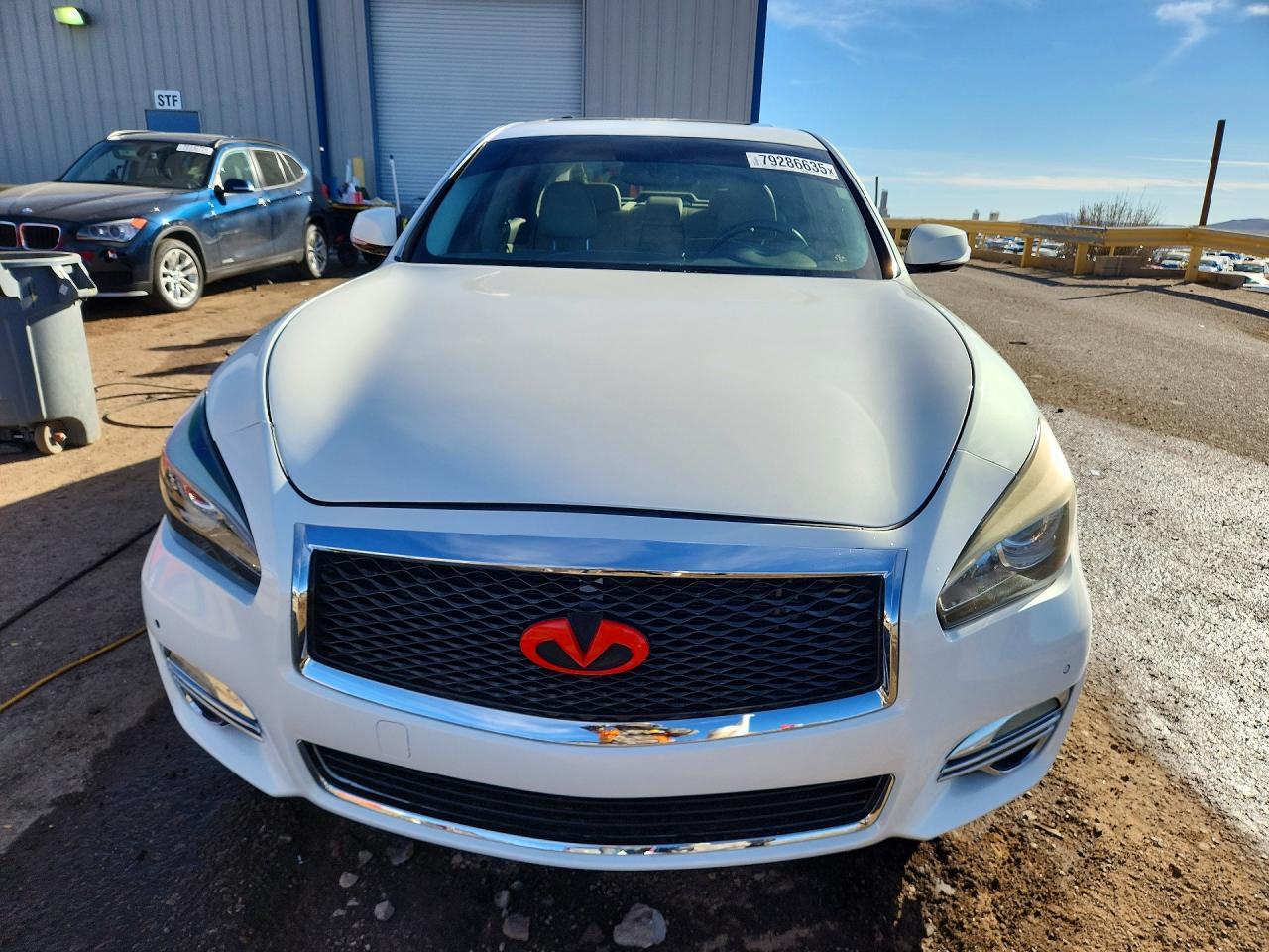 2015 Infiniti Q70 3.7 - Фото 5