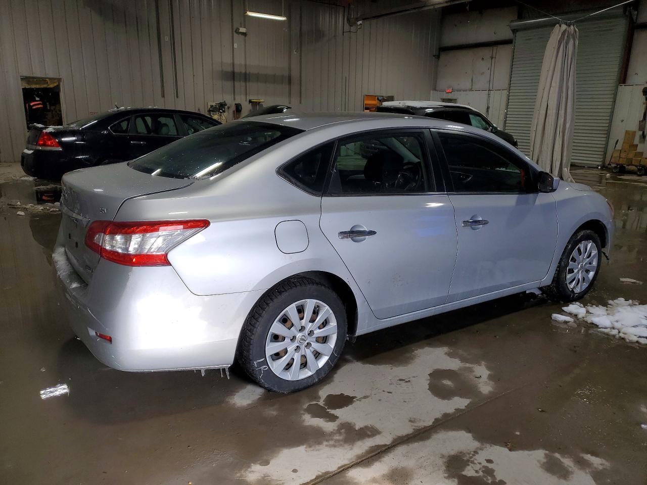 2014 Nissan Sentra S - Image 3