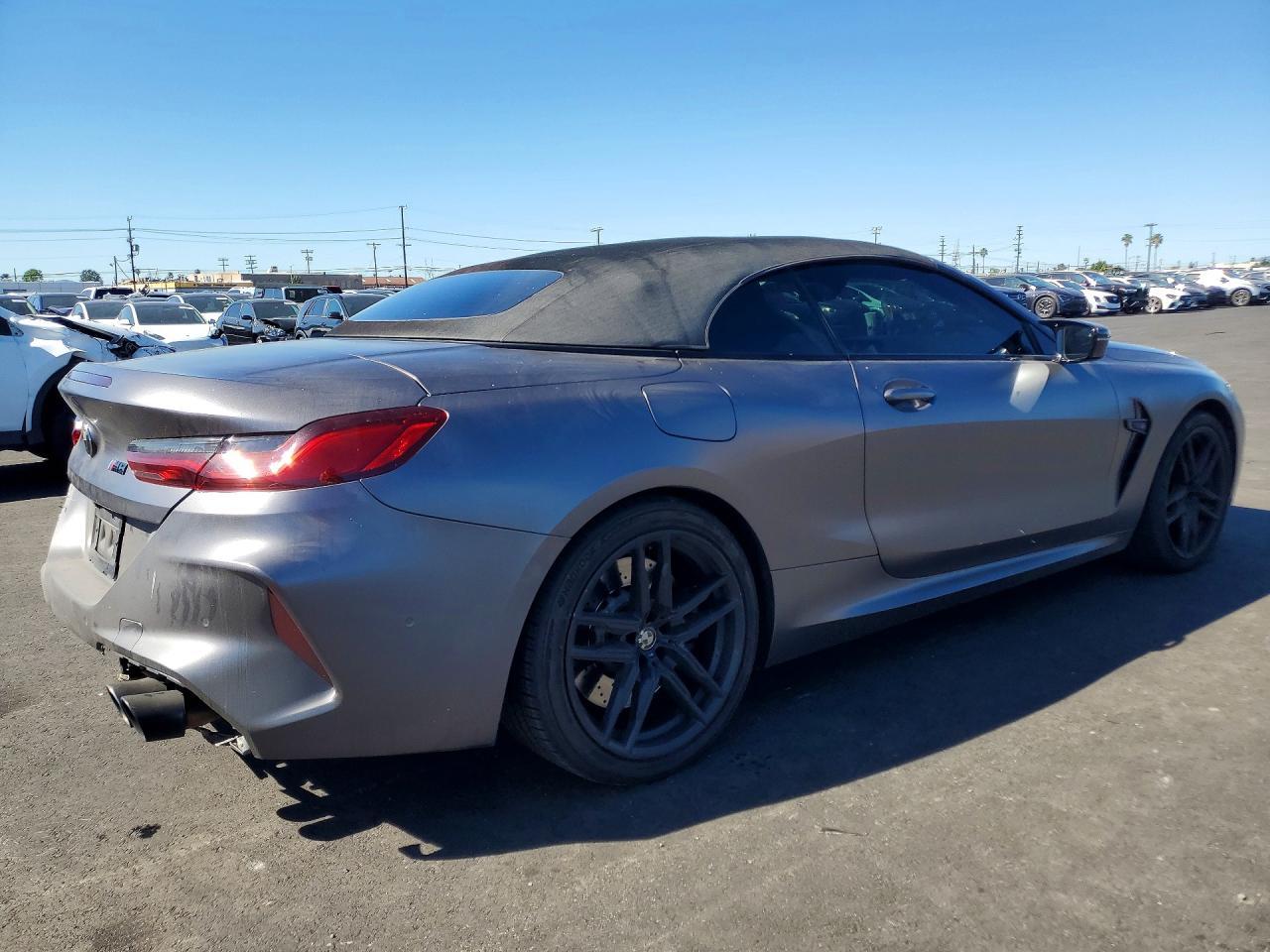 2020 BMW M8 - Фото 3