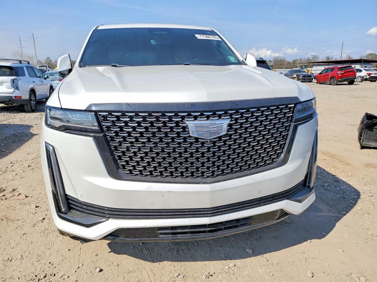 2022 Cadillac Escalade Premium Luxury - Image 5