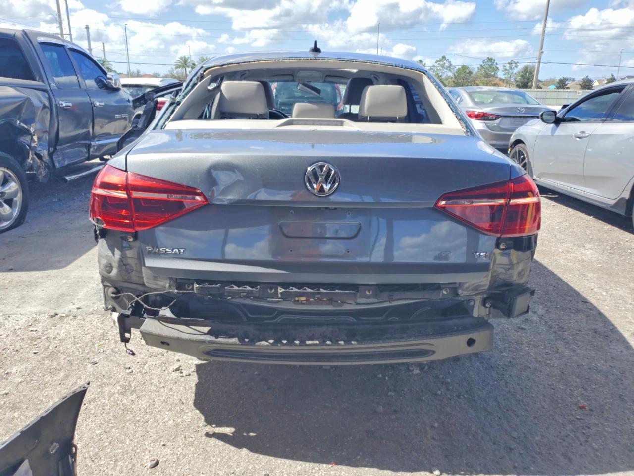 2019 Volkswagen Passat Wolfsburg - Image 6