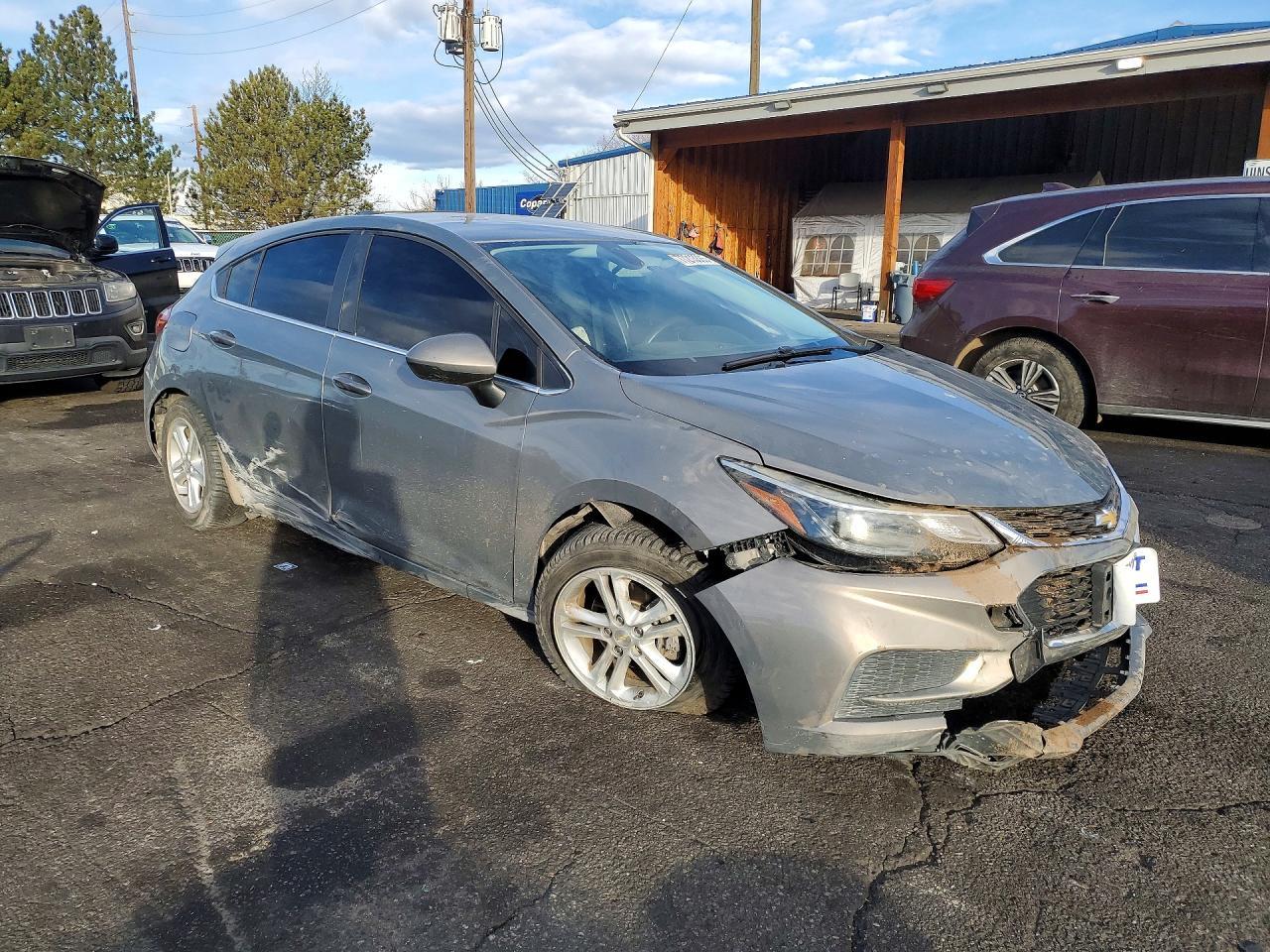 2018 Chevrolet Cruze Lt - Image 4