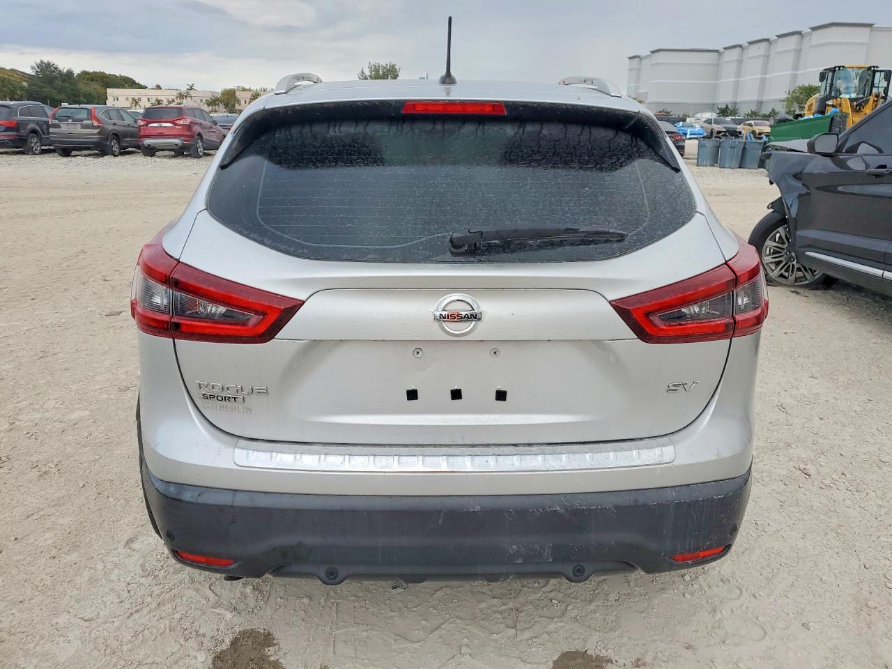 2021 Nissan Rogue Sport Sv - Image 6