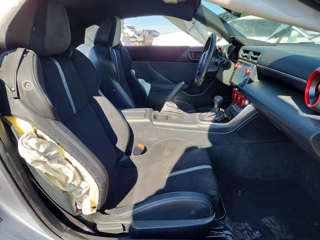 2025 Toyota Gr 86 Premium - Фото 7