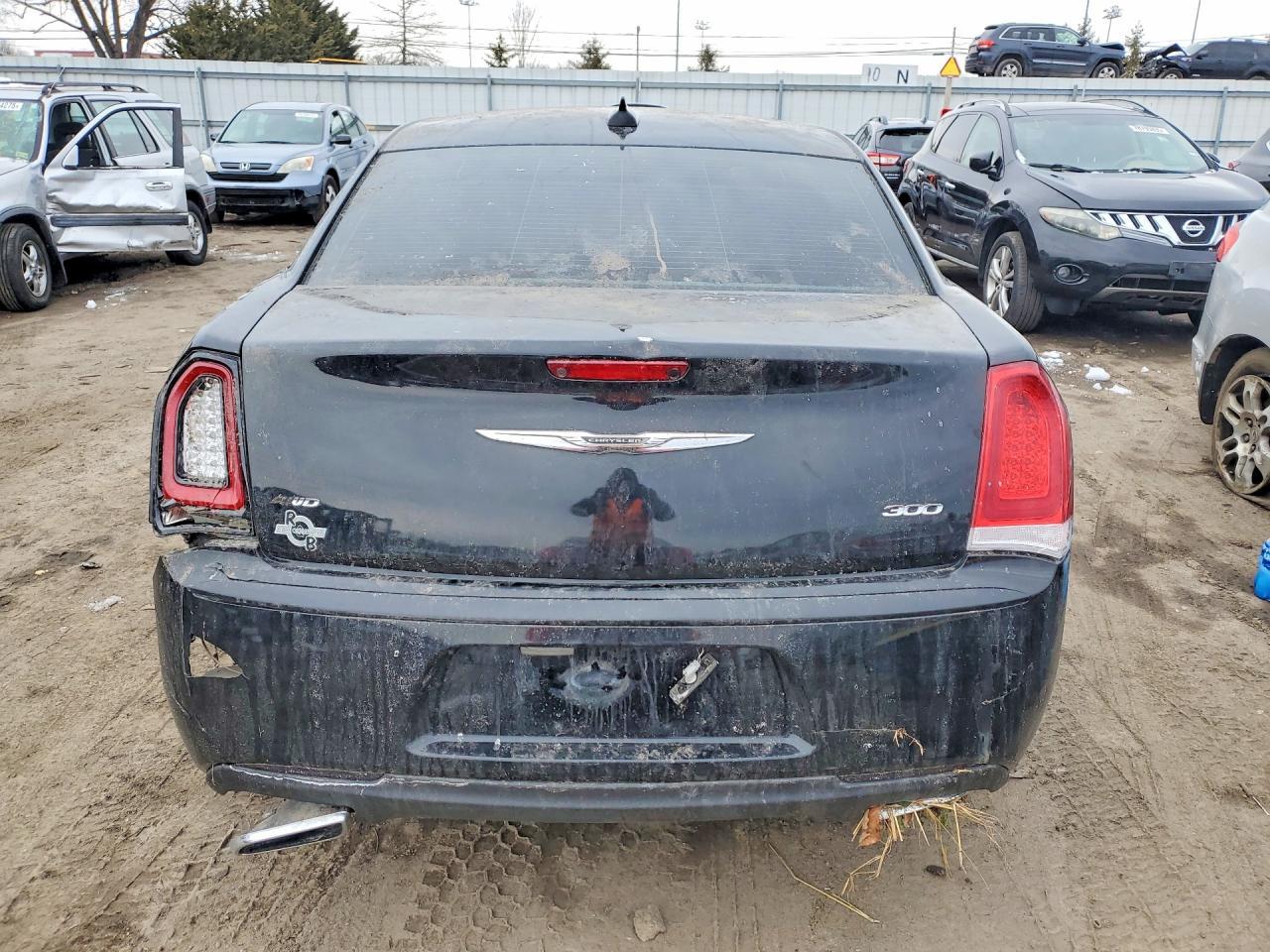 2016 Chrysler 300 S - Фото 6