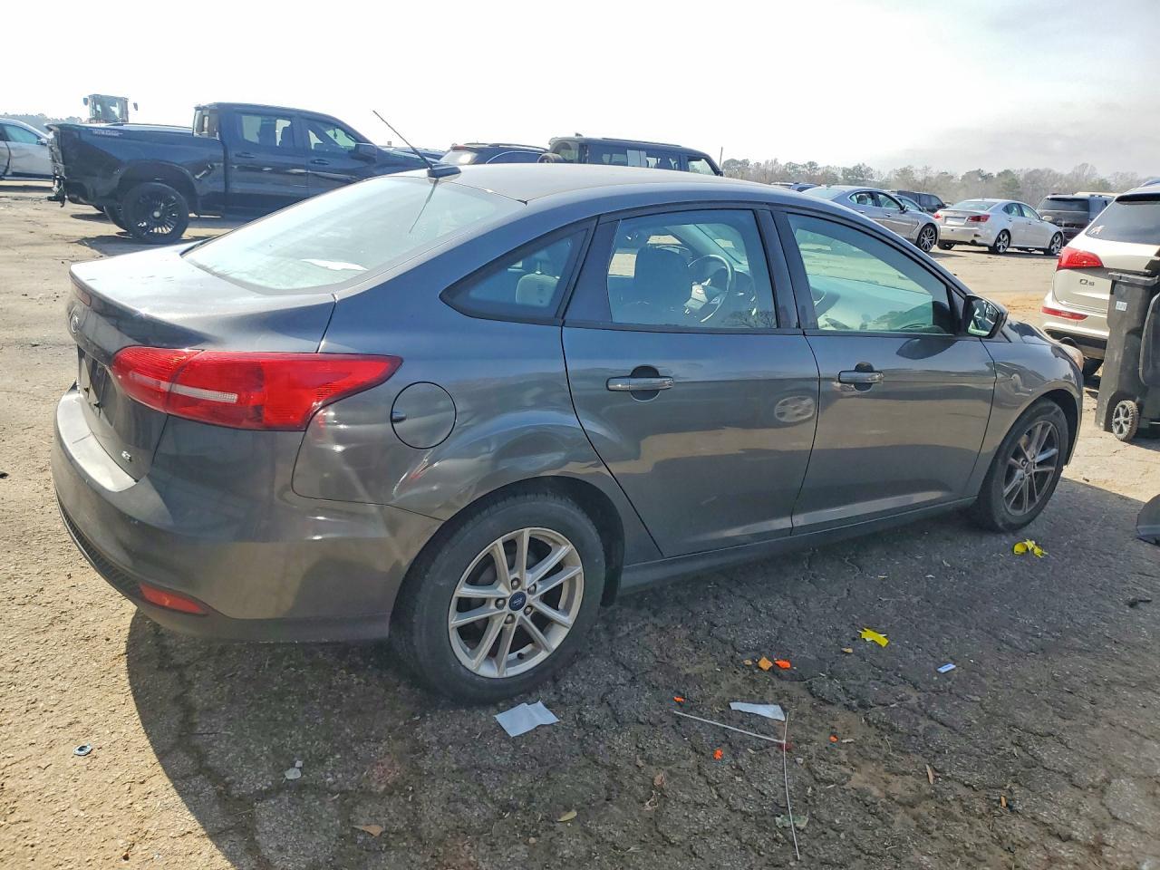 2018 Ford Focus Se - Фото 3