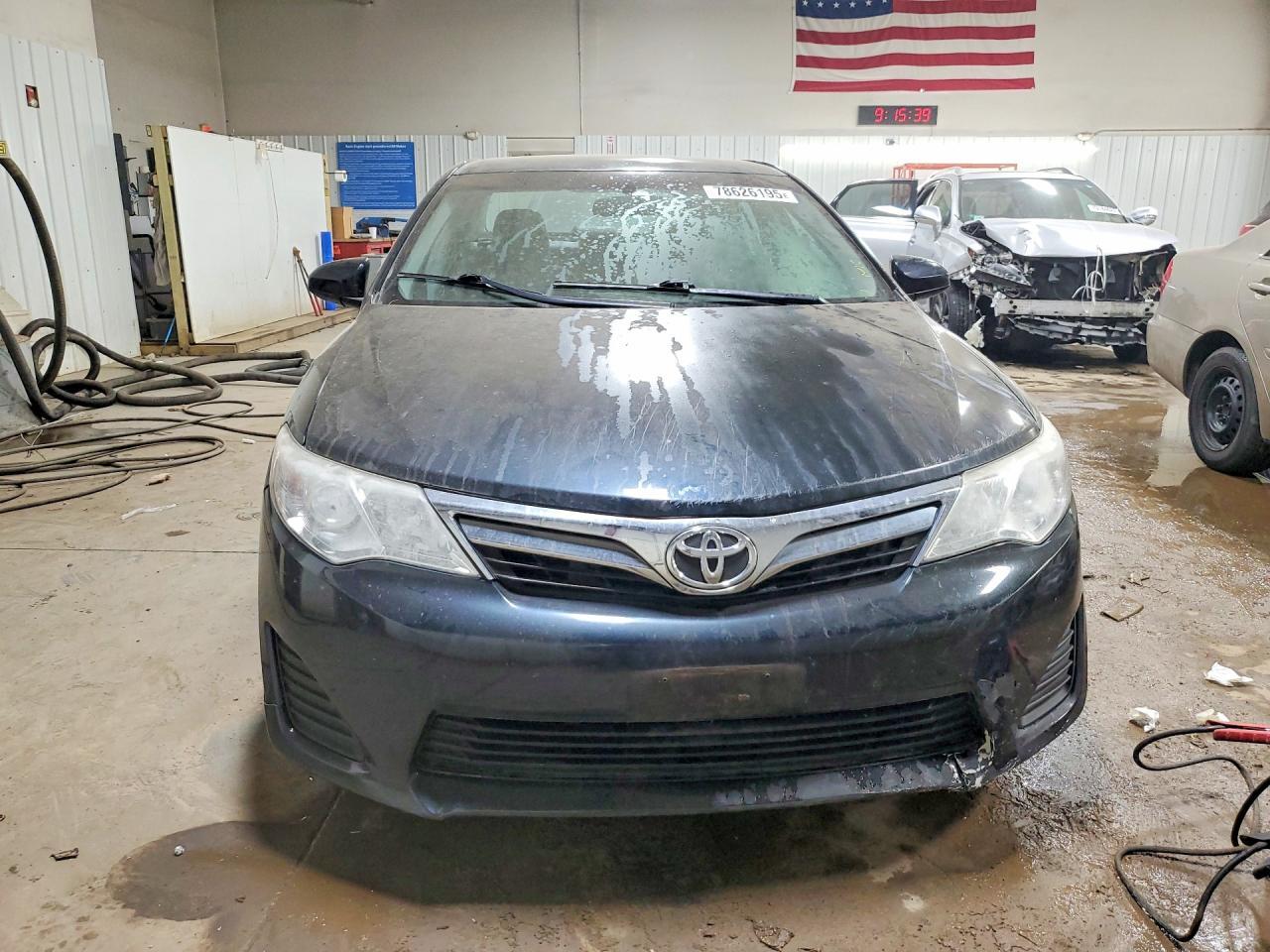 2014 Toyota Camry Le - Фото 5